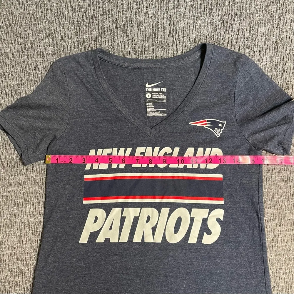 Nike New England Patriots Short Sleeve Tee - Image 12