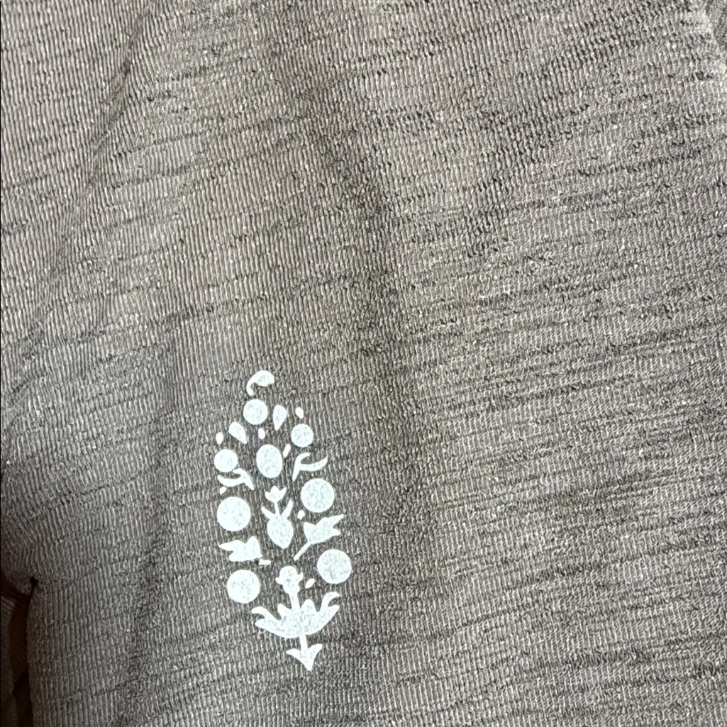 Free people Movement Tempo Longsleeve Tee Gray Size M - Image 6