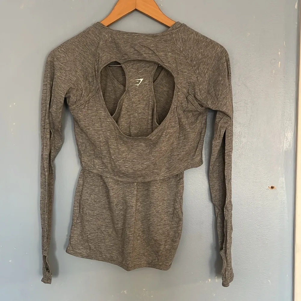 Gymshark Two Piece Tank Top Cropped Long Sleeve Athletic Cut Out Top - Image 6