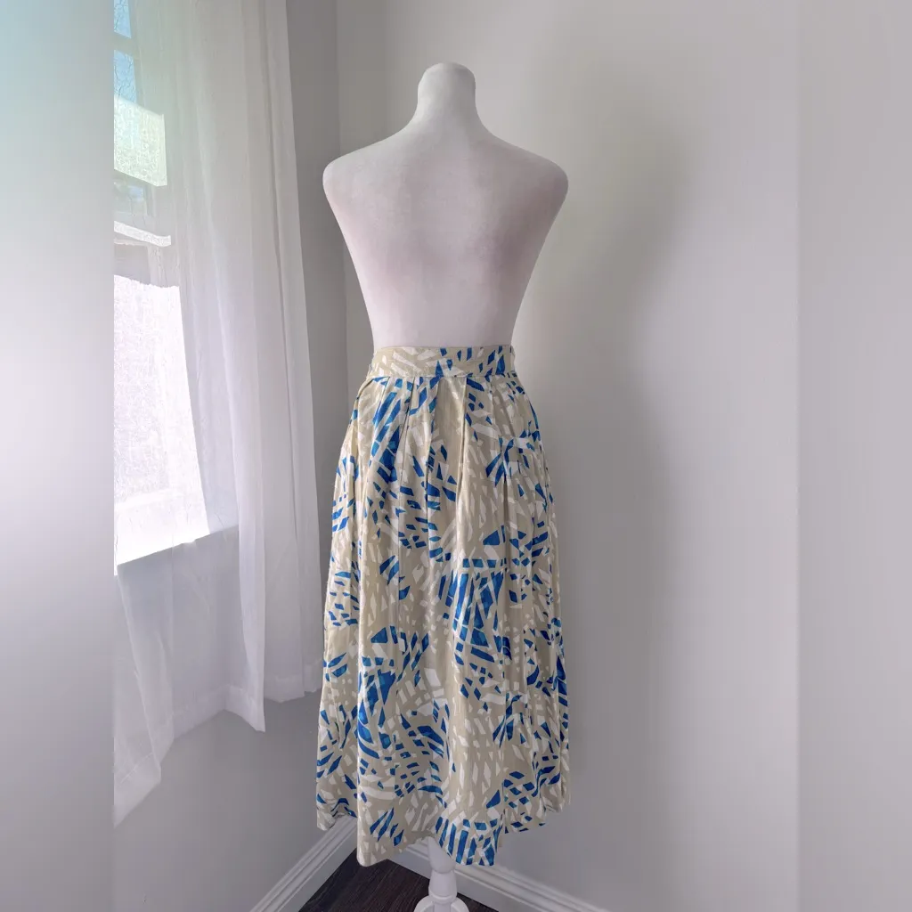 Vintage ‘90s Melrose Blue, White & Tan Abstract Print Midi Skirt Blue - Image 7