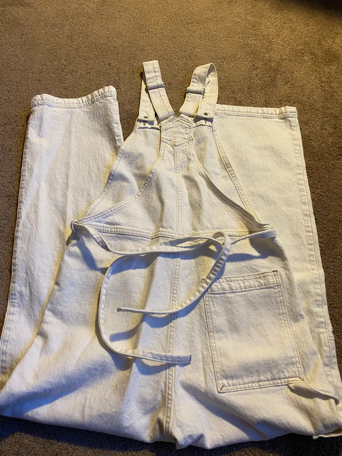 Levi’s White Overalls - Image 4