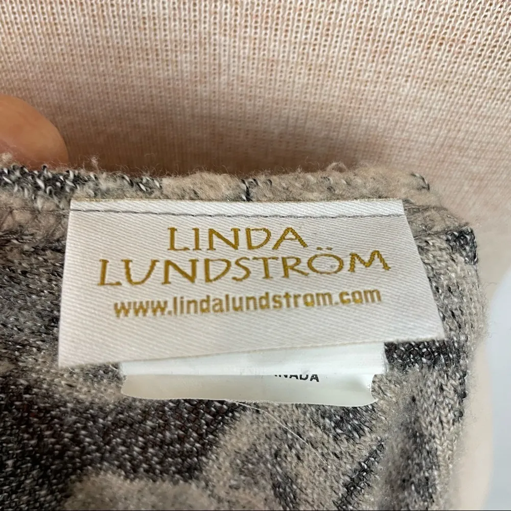 Linda Lundstrom Sweater Shawl beige rose floral Lagenlook Knit Plus Size 16 - Image 6