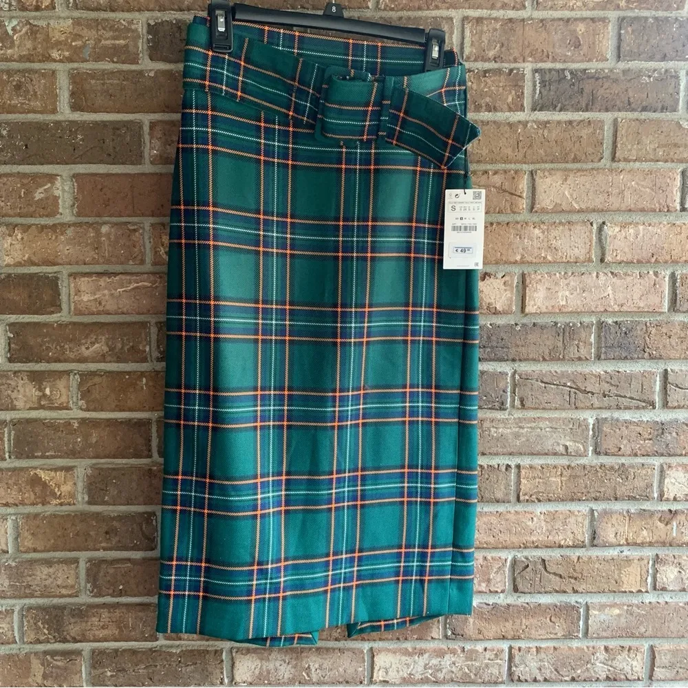 BNWT Zara Woman Skirt - Image 4