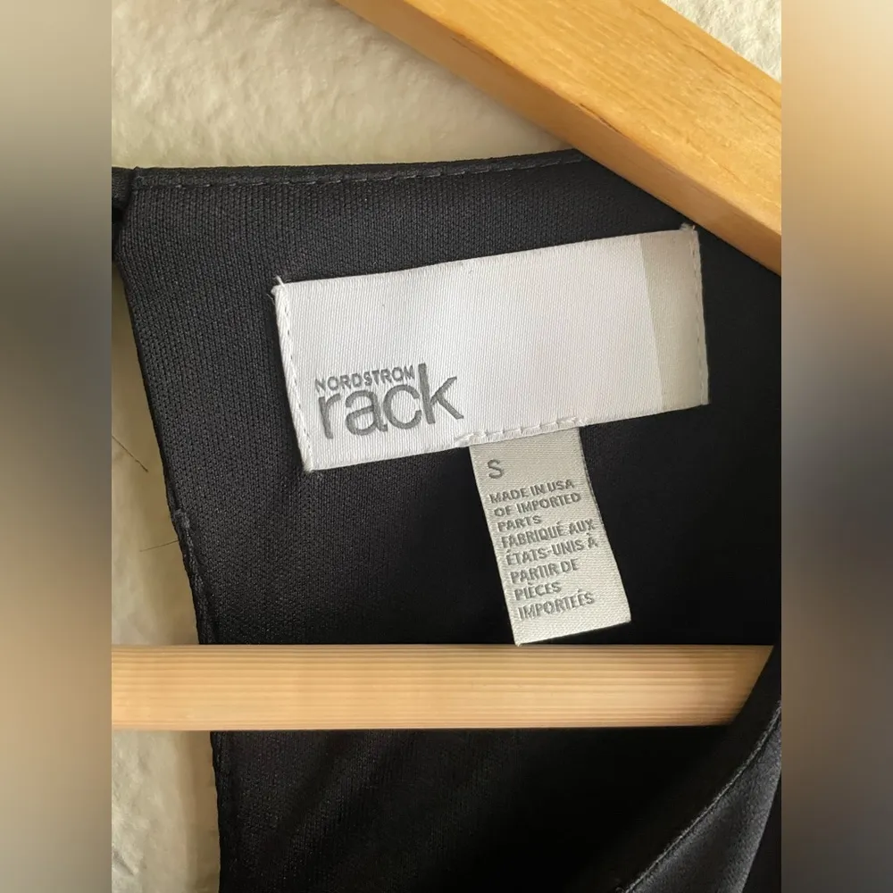 Nordstrom Rack Black Sleeveless Shift Dress - Image 4