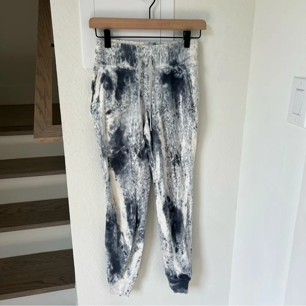 Lululemon Warm Down Joggers in Tie Dye - Image 4