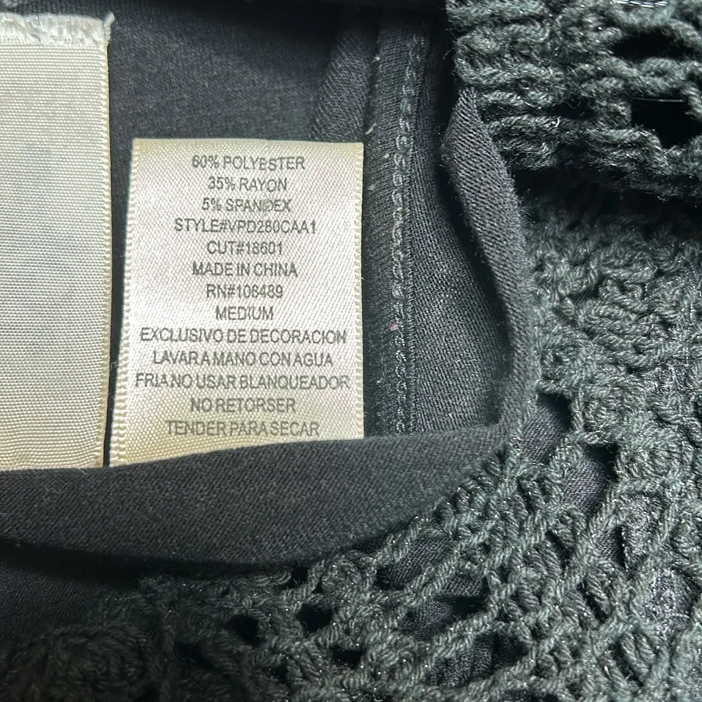 L8teR black top crochet lace neckline fitted bust flares out at the hips Size M - Image 7