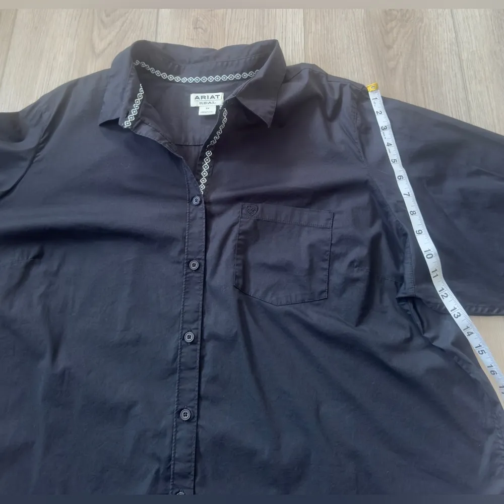 Ariat  Woman’s black Shirt 🤠🖤🤎 - Image 7