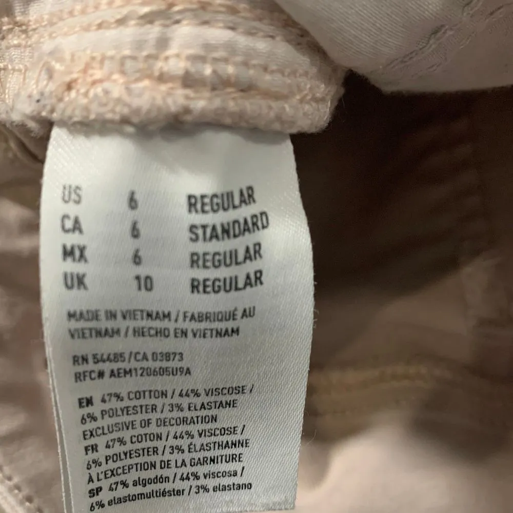 | Cream Colored Distressed Hole Jeggings Size 6 - Image 13