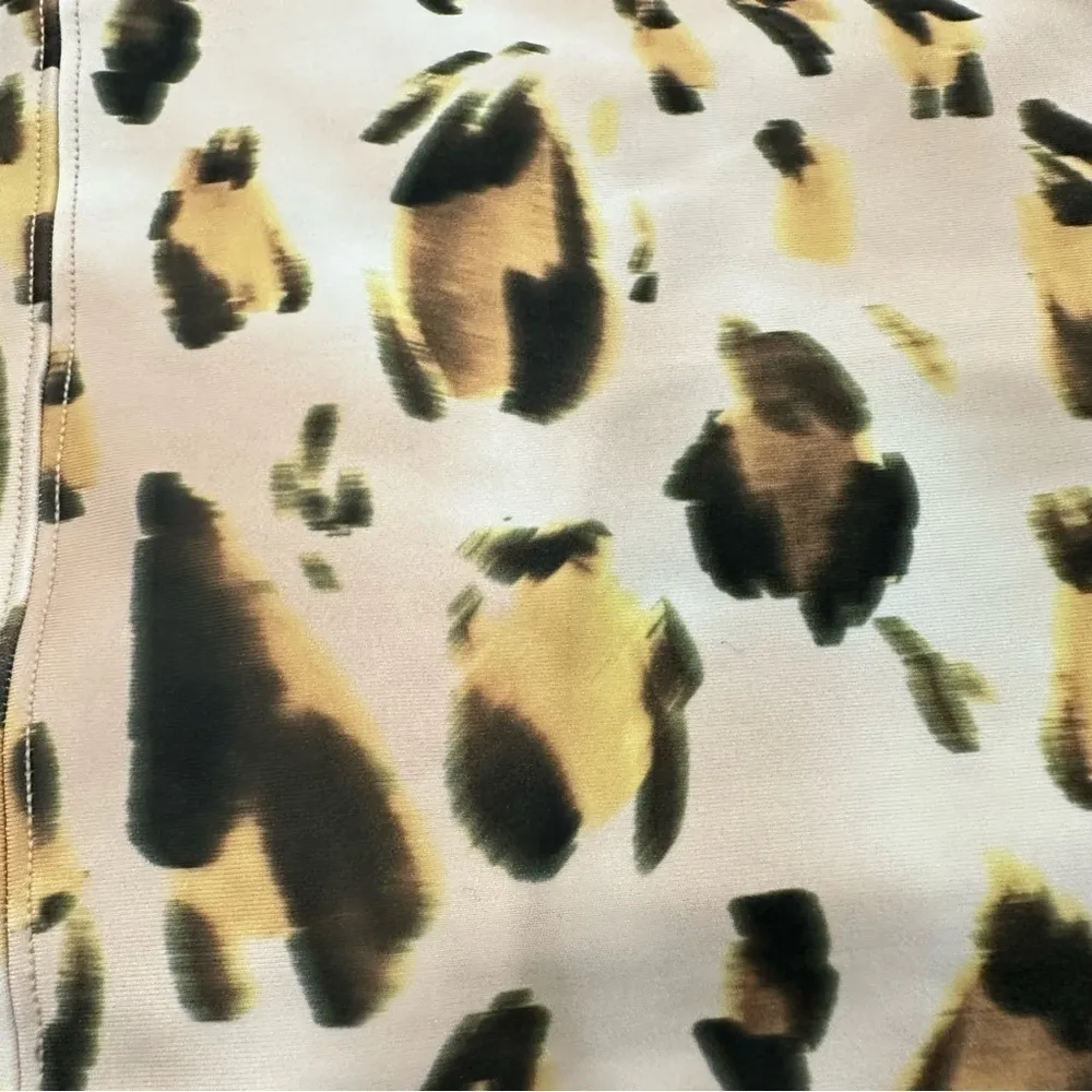 Carbon38 longline bra in leopard - Image 5