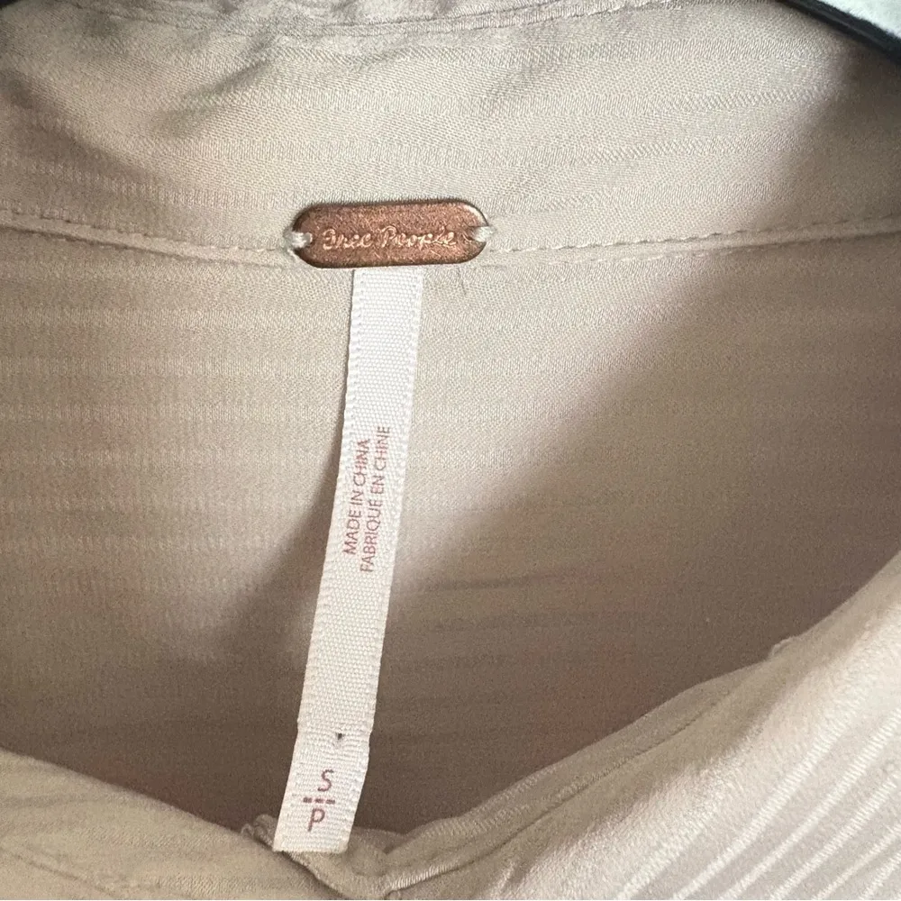 Free People Small Serena Silky Shirt Crinkle Appearance Button Classic Elegant - Image 8