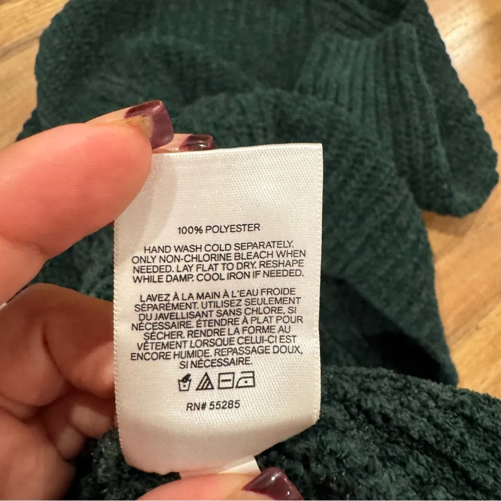 Emerald green Express v-neck sweater - Image 6