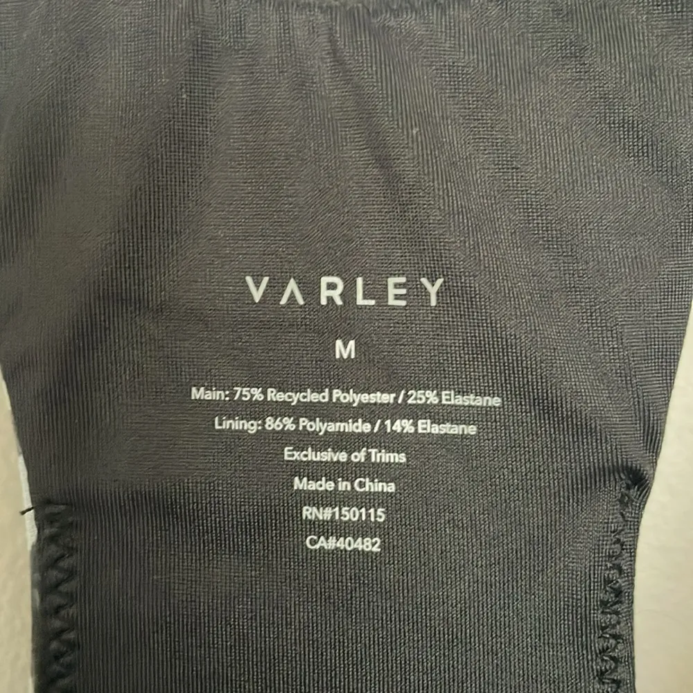 Varley  longline sports bra size m - Image 4