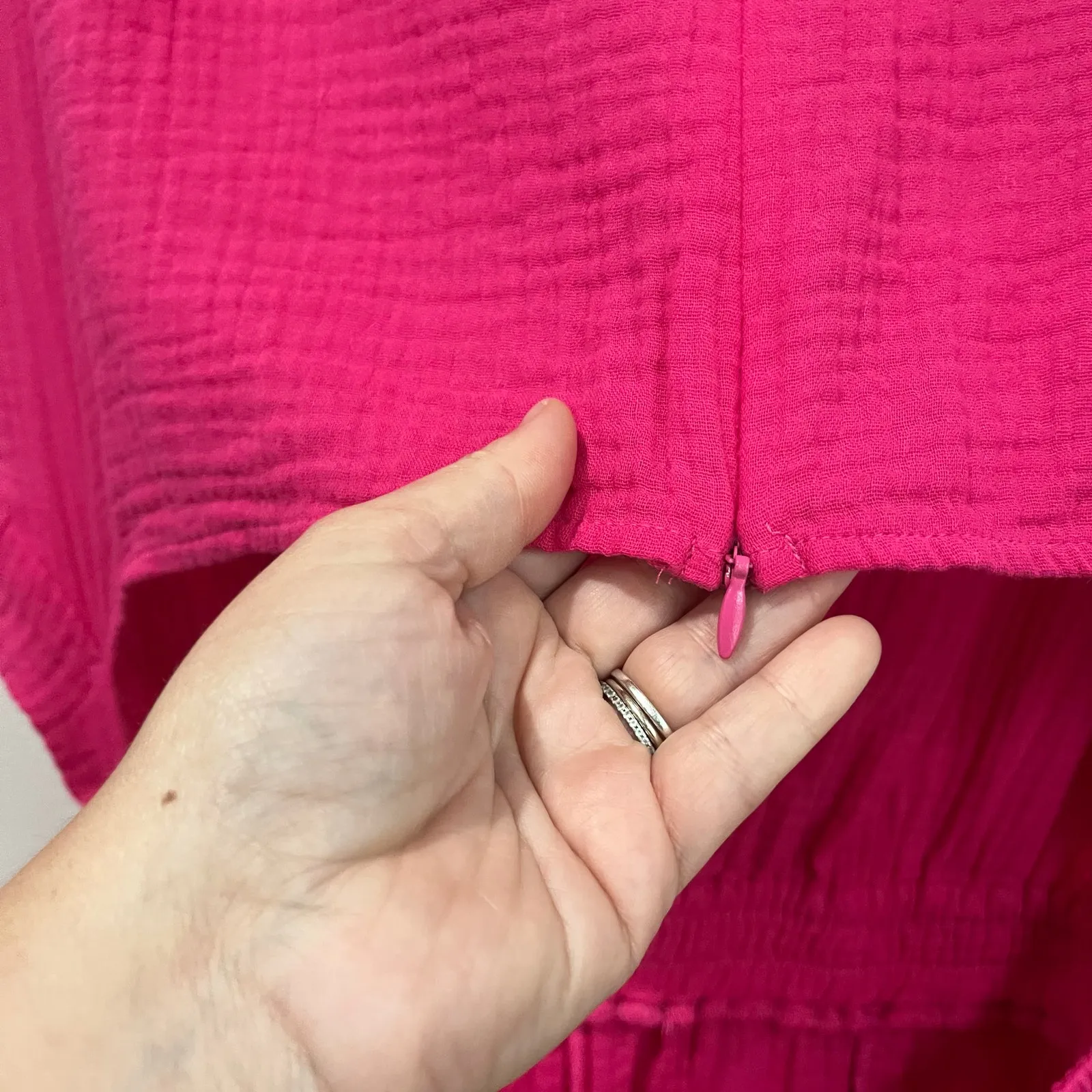 Cupshe Pink Collard V Neck Pink 100% Cotton Gauzey Lightweight Romper Sz L - Image 4