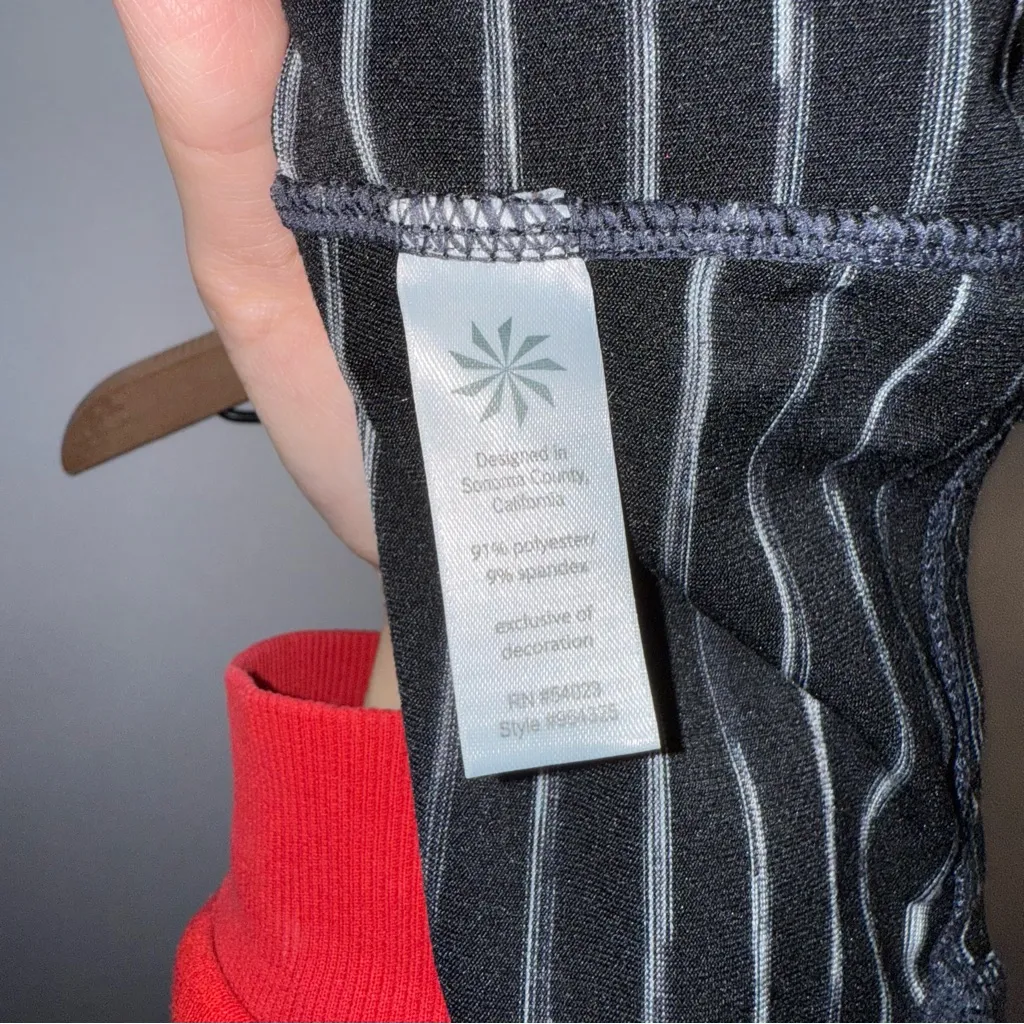 Athletic Pullover Black and White Striped‎ Athleta - Image 8