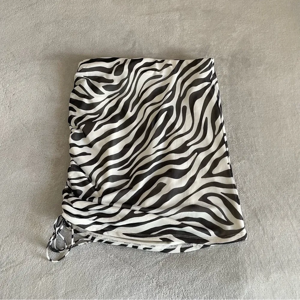 zebra mesh mini skirt - Image 2