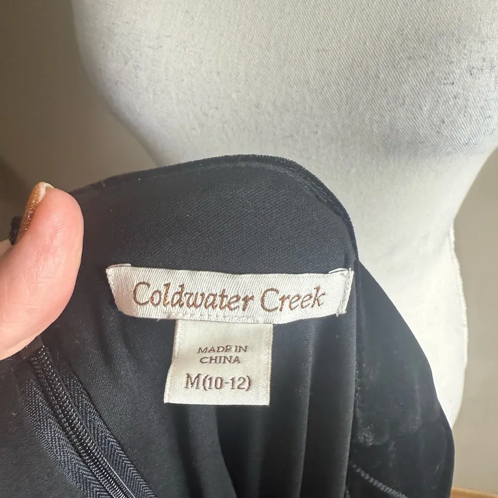 Coldwater Creek Black velour Sheath Dress Plunge Neck 3/4 Sleeve - Image 5