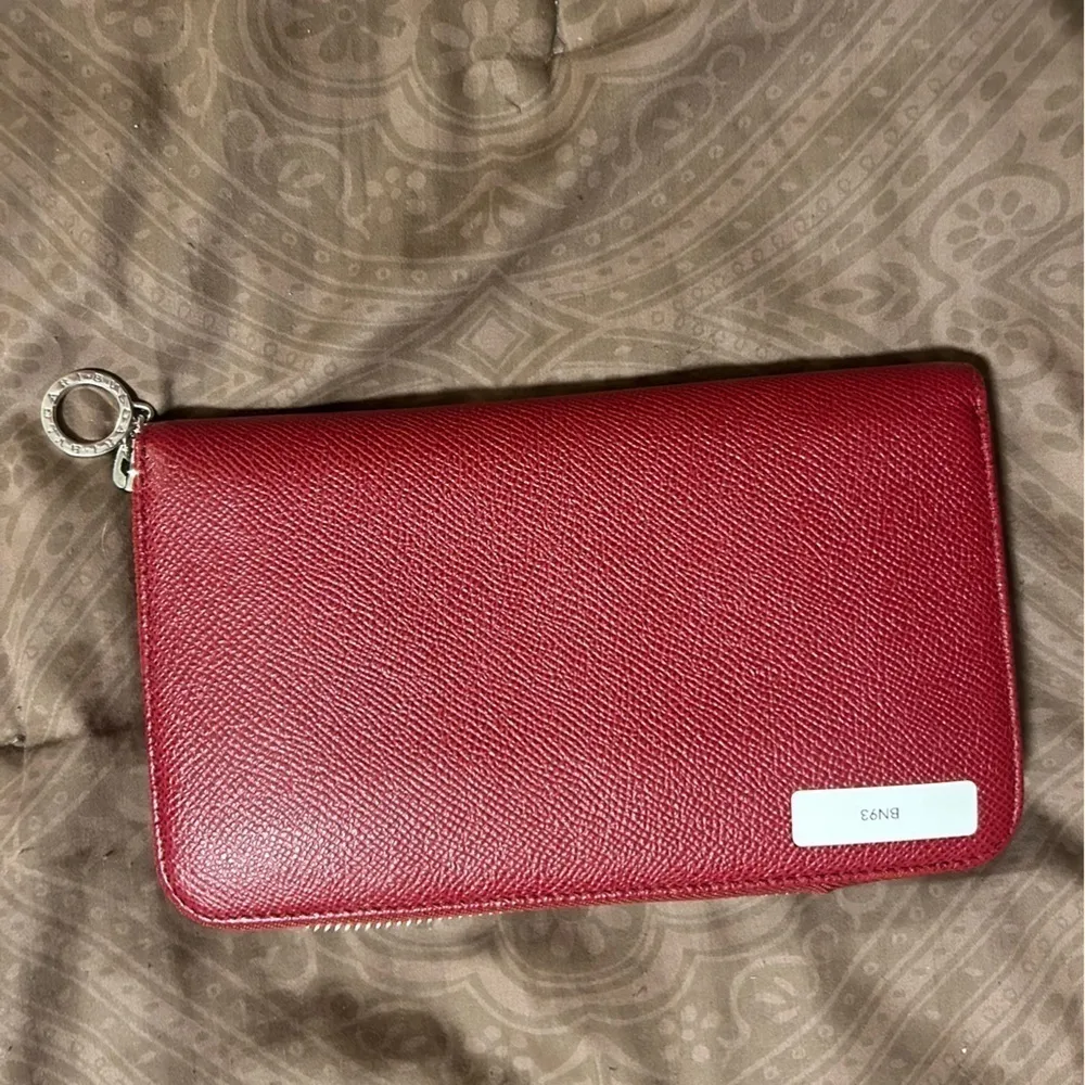 BVLGARI  long zip wallet maroon - Image 2