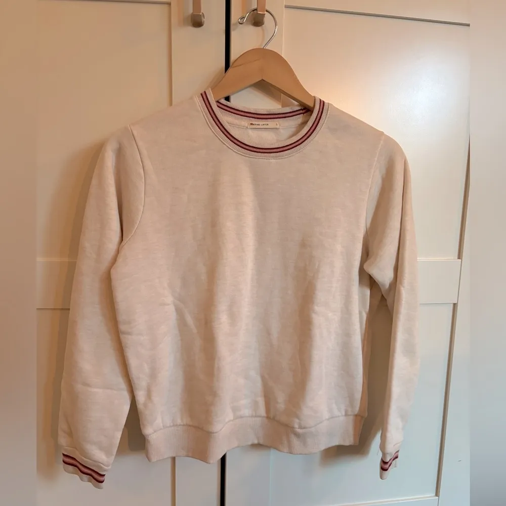 Marine Layer Crewneck Sweatshirt, oatmeal color, size XS comfy casual minimalist - Image 2