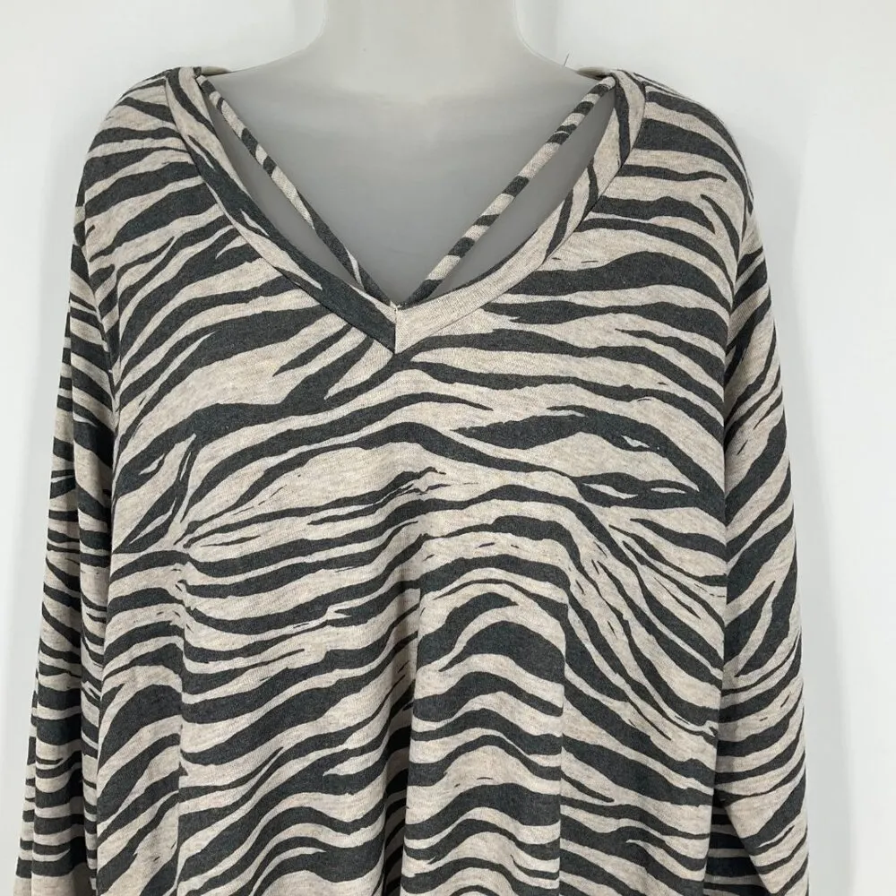LNA Zebra Print V-Neck Long Sleeve Top Made In California Size 3X  loungewear - Image 10