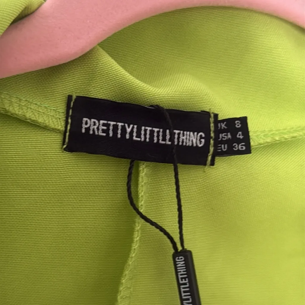PrettyLittleThing Women's Lime Green Cropped Blazer size 4/small - Image 2