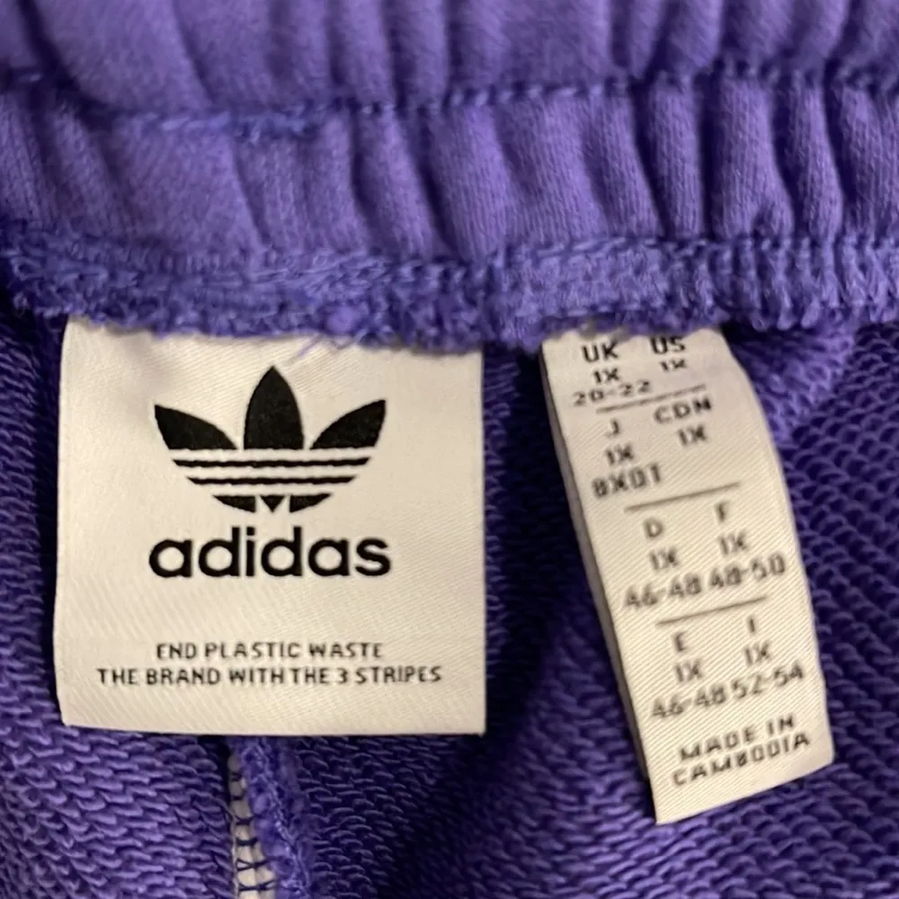 Adidas Love Uni LGBTQ Pride Activewear Shorts Size 1X EUC #3295 - Image 6