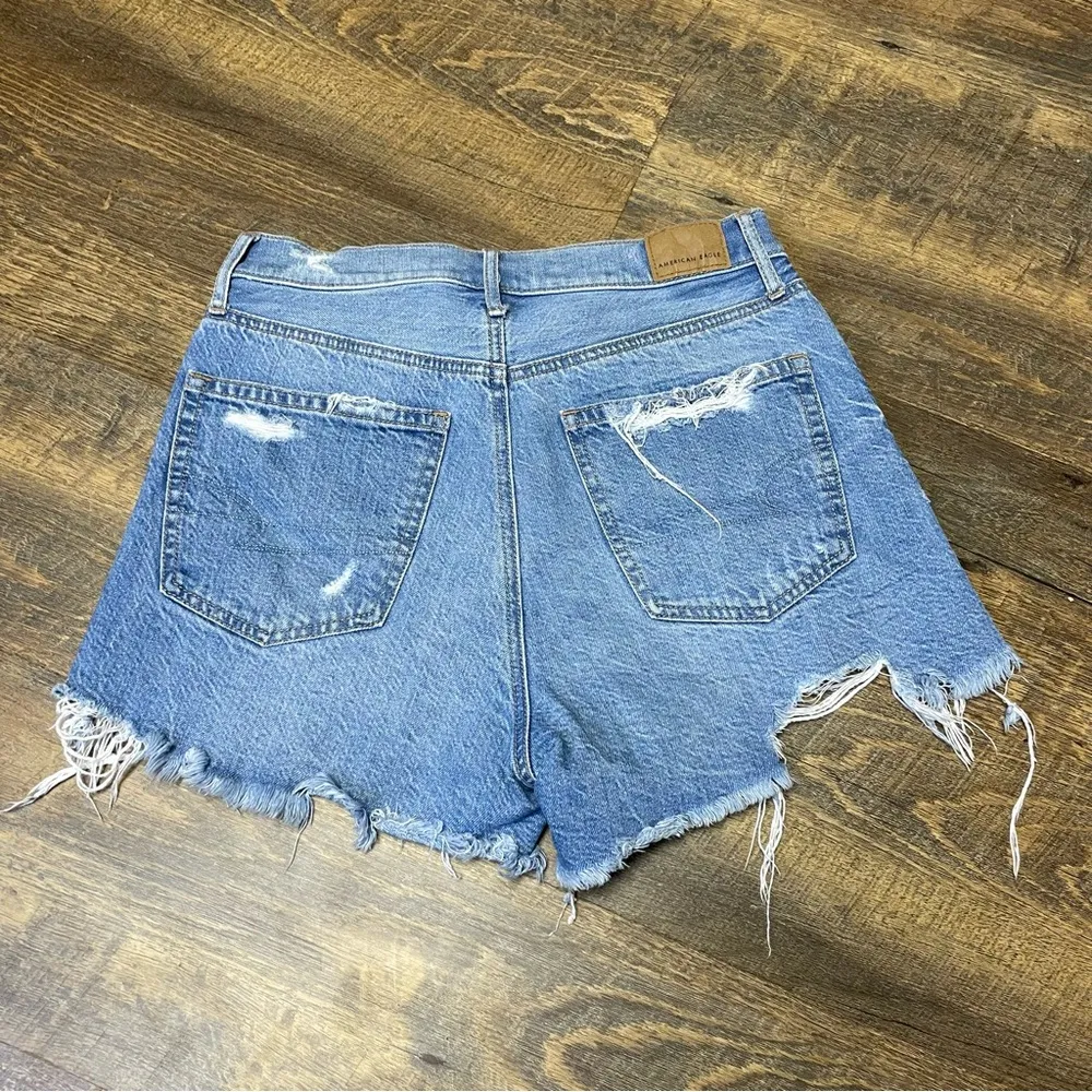 American Eagle Highest Rise 90s Boyfriend Short Distressed Ripped Womens Size 6 - Image 5