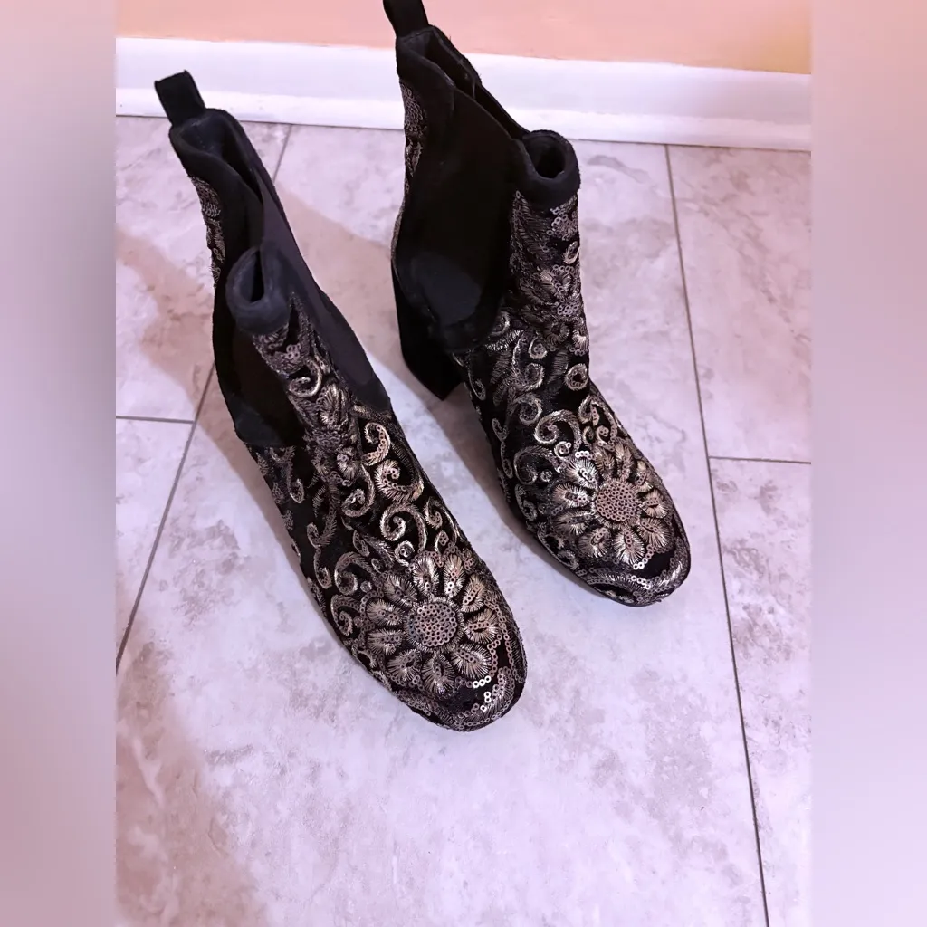 Stuart Weitzman Mediate Black & Gold Sequin Ankle Boots - Image 3