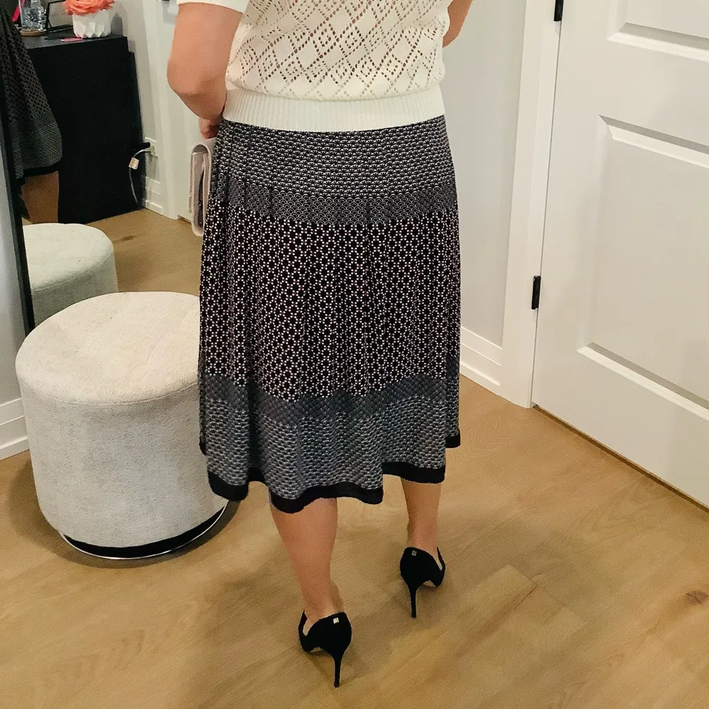 Very nice modern midi skirt 🌷🌷🌷 - Image 9