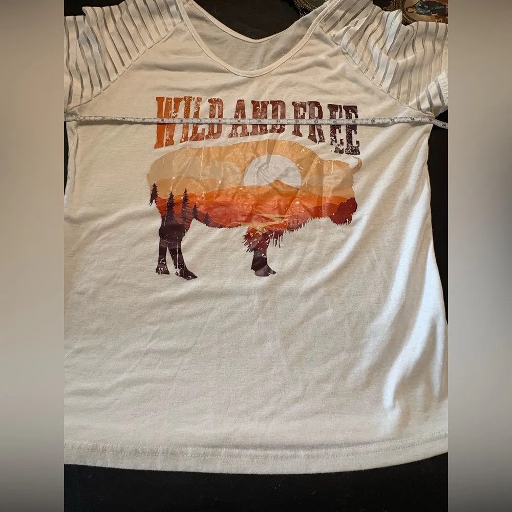 Wild and Free Graphic Women's Blouse - Image 8