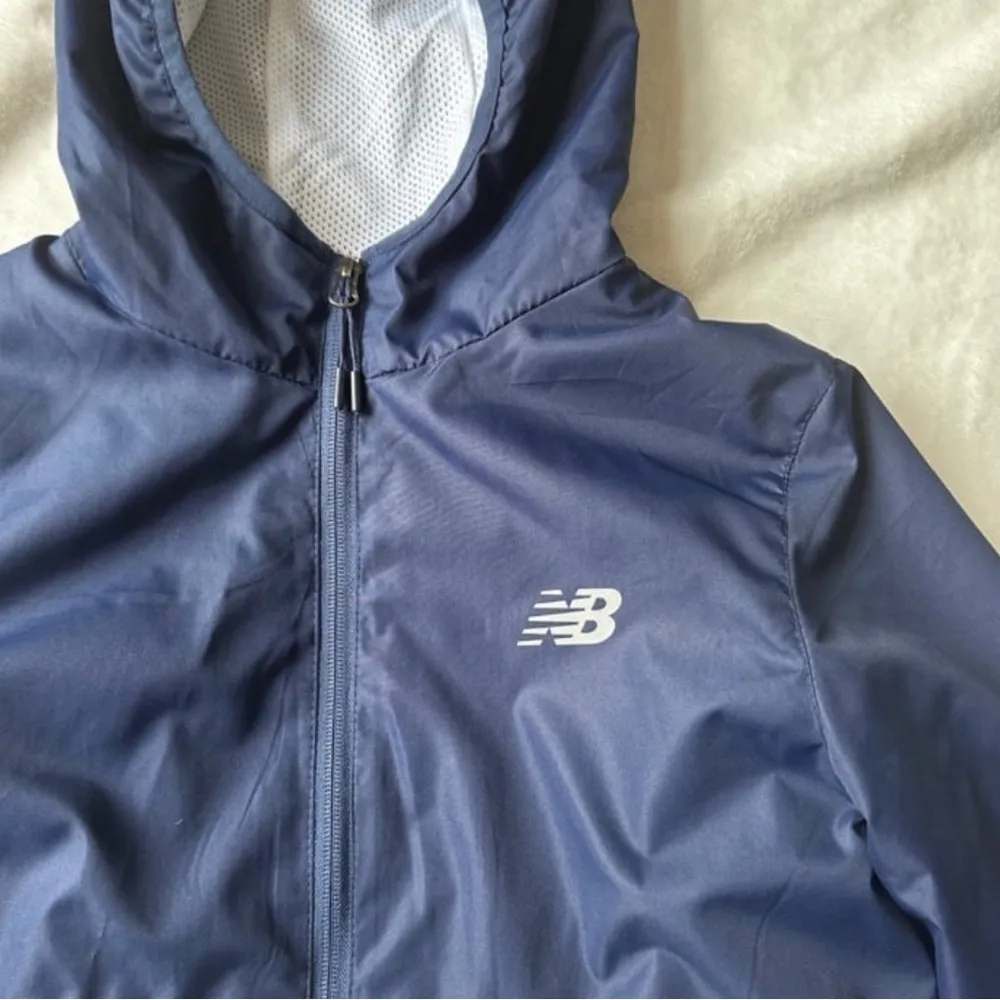 windbreaker - Image 2