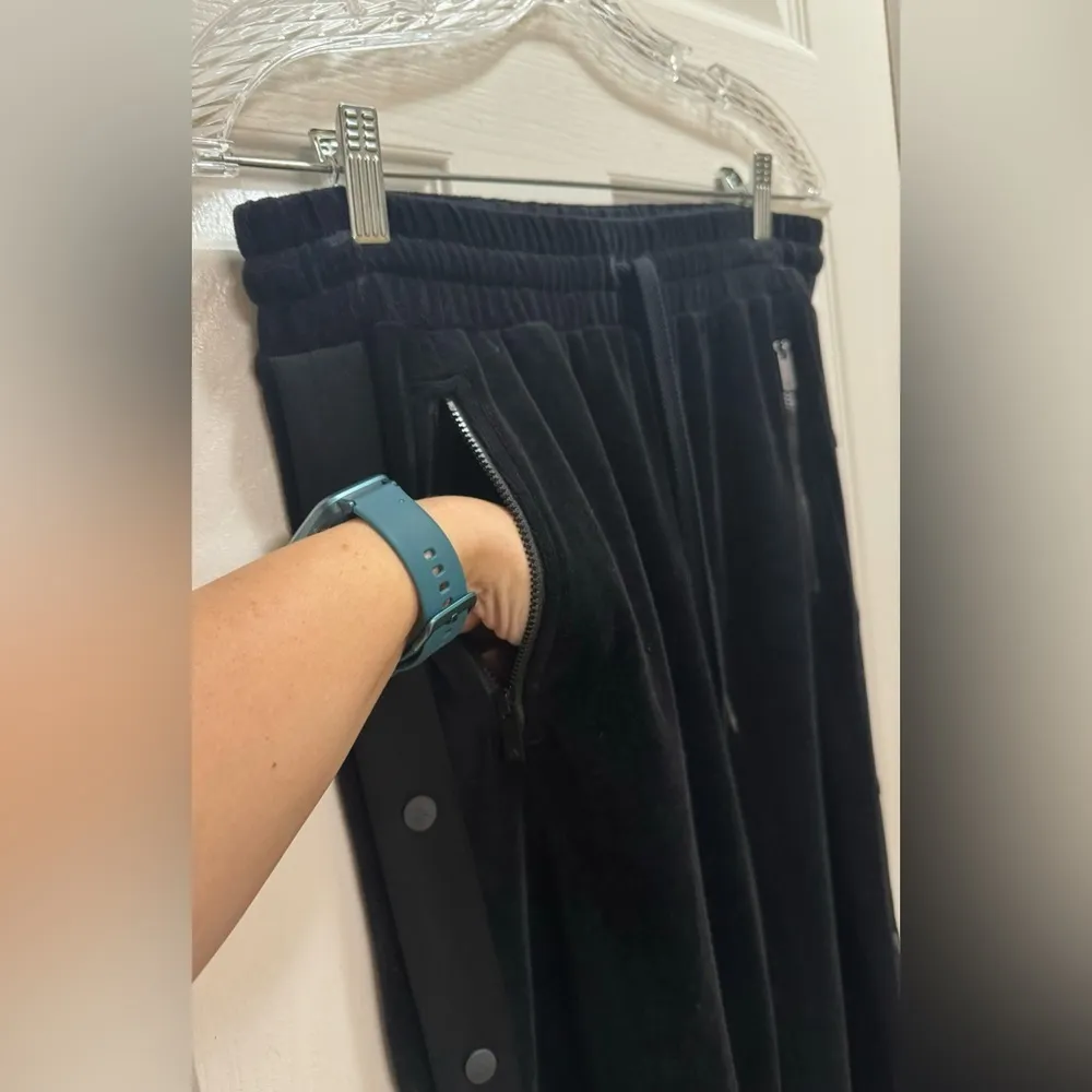 ALALA Pants Liya Wide-Leg Velour Snap-Up Track Black Size XS Made in USA - Image 2