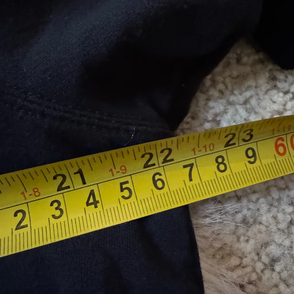 Athleta Size XL Step ForwardBlack V-Neck Sweatshirt Tee - Image 6