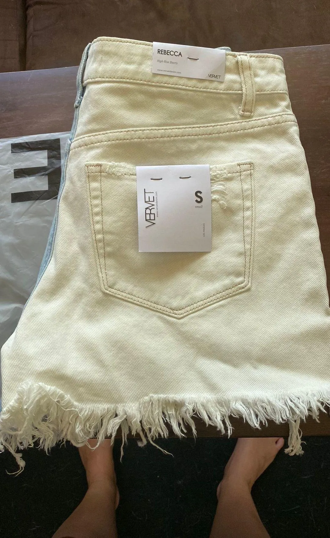 NWT Vervet Two-Tone Distressed Shorts - Image 4
