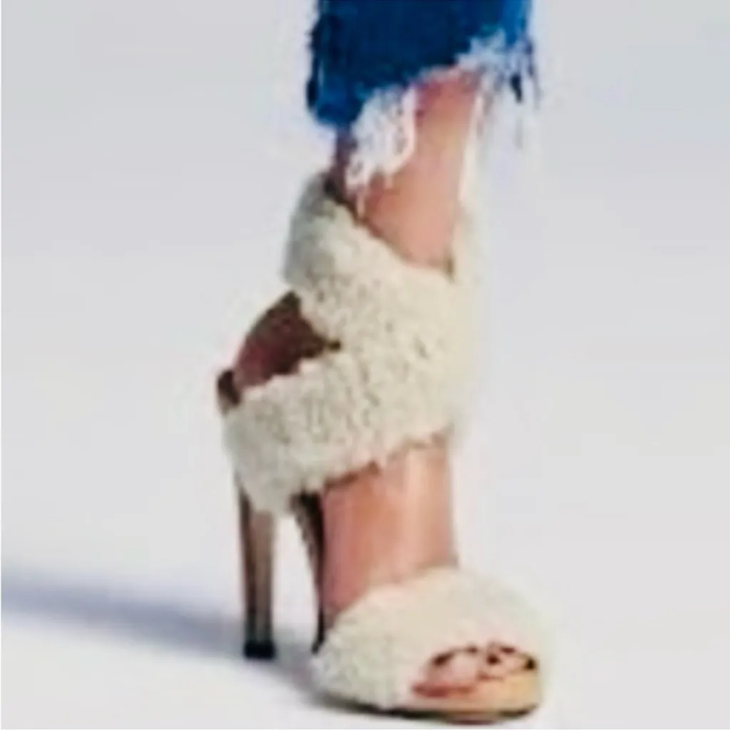 Good American Sherpa & Suede Heels NEW $189 With dustbag Khloe Kardashian - Image 4