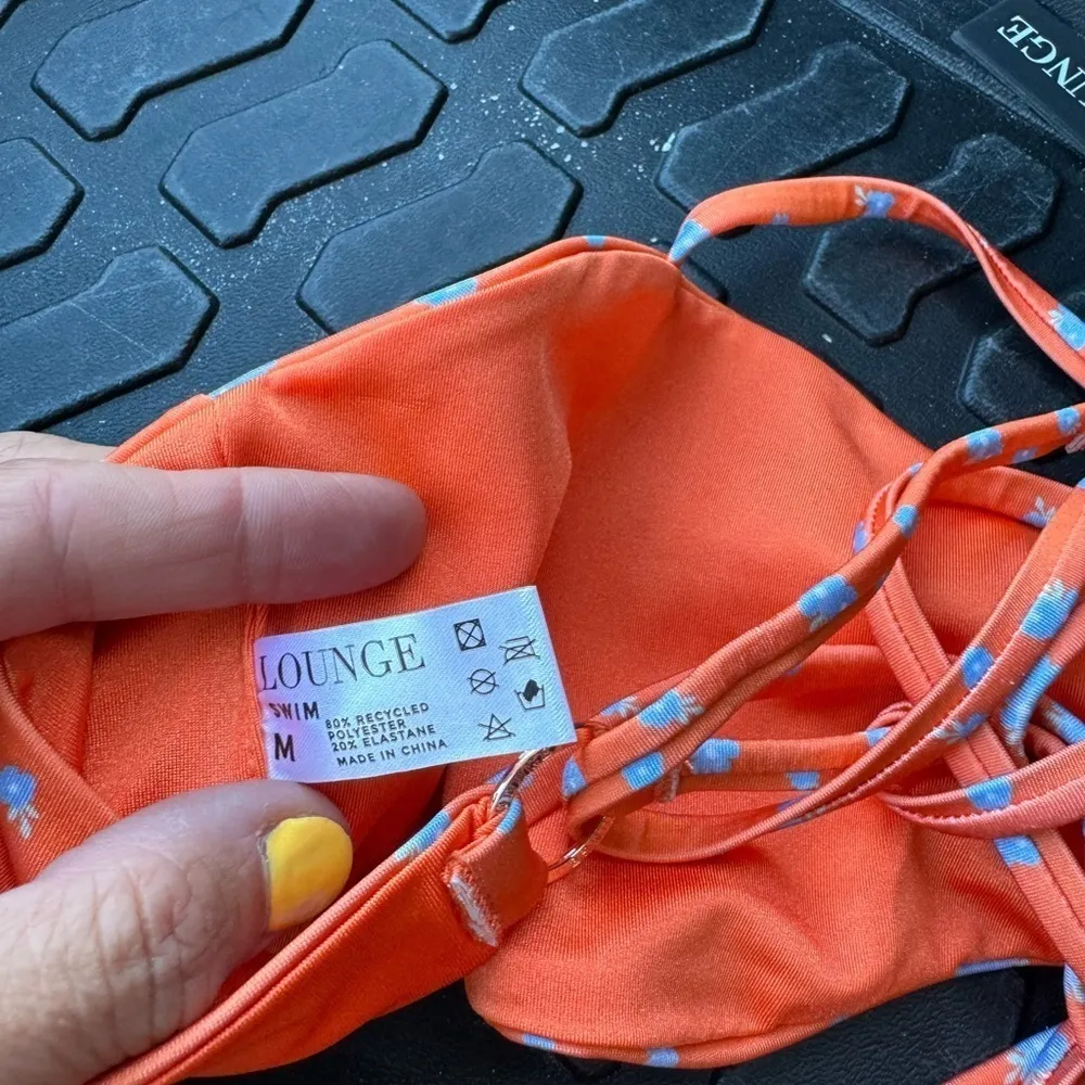 NWT orange floral bikini L/M - Image 3