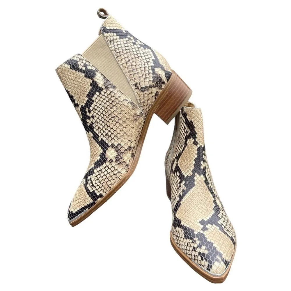 Marc FISHER Beige Animal Print Snake Stacked Heel Leather Chelsea Booties 7M - Image 2