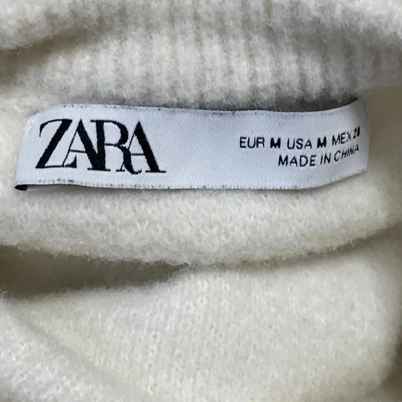 Zara Women's White Long Sleeve Crew Neck Knit Cozy Cropped Sweater Top Size M - Image 3