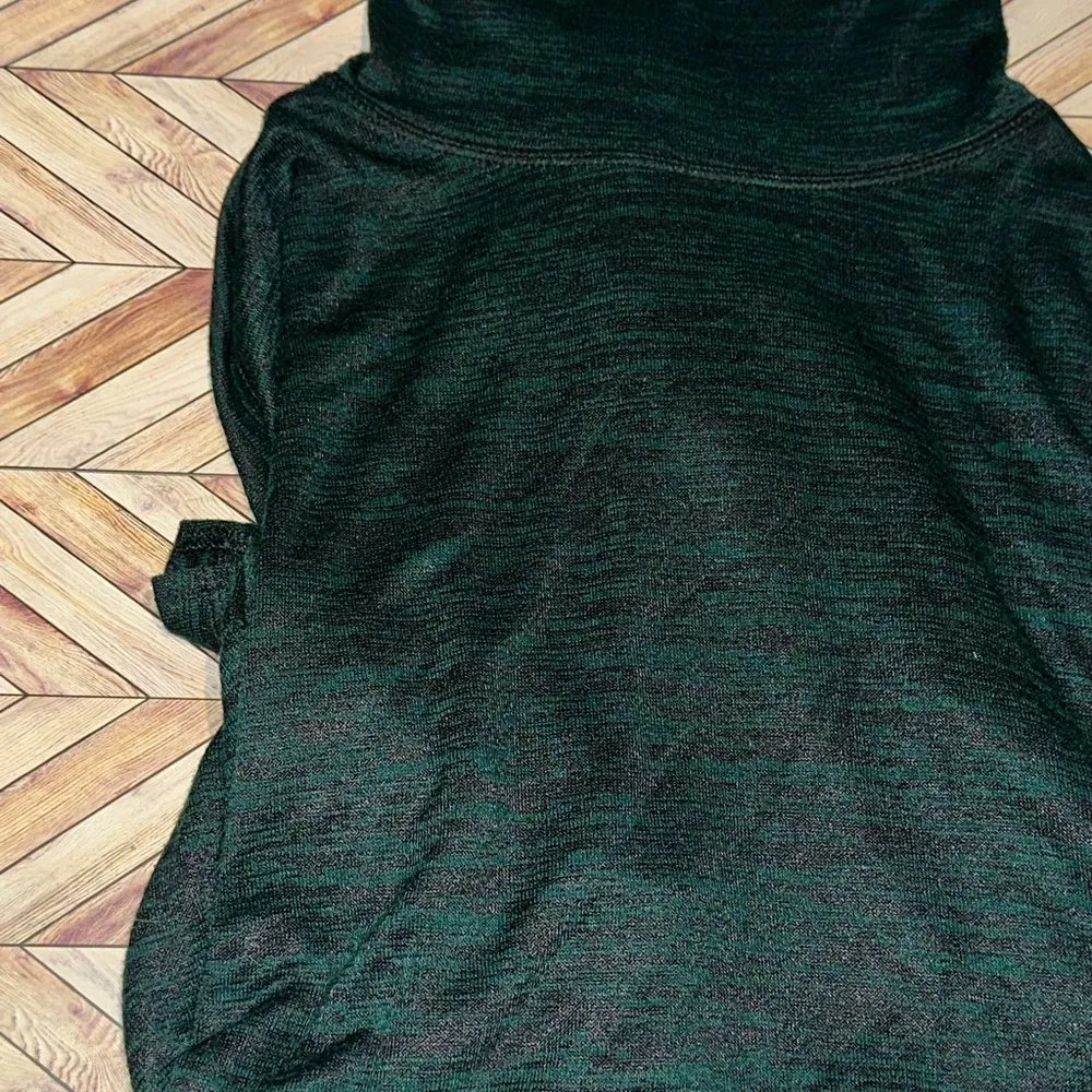 Banana Republic Luxespun Green Long Sleeve Womens Size Small - Image 6