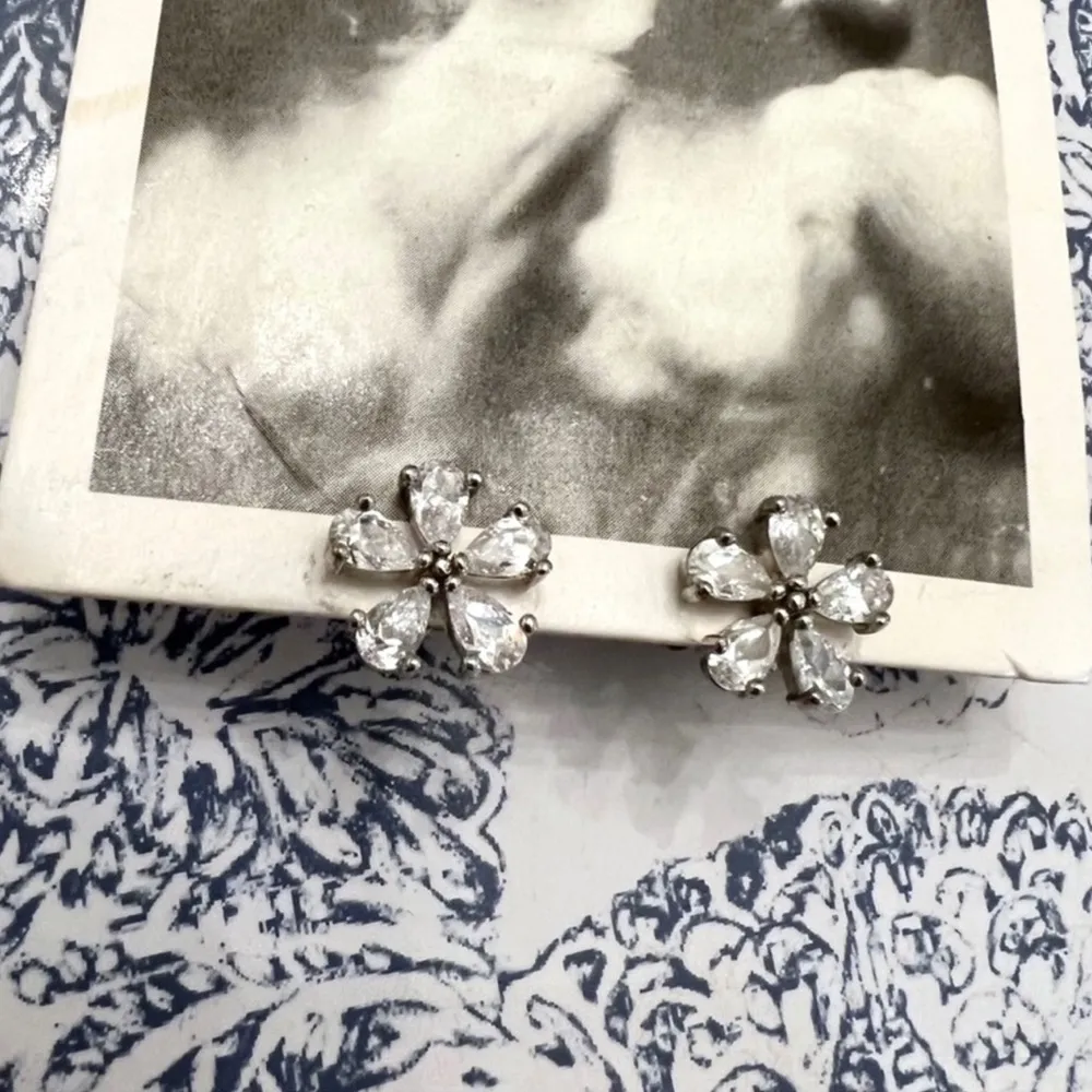 NWT Anthropologie Crystal Flower Stud Earrings - Image 2