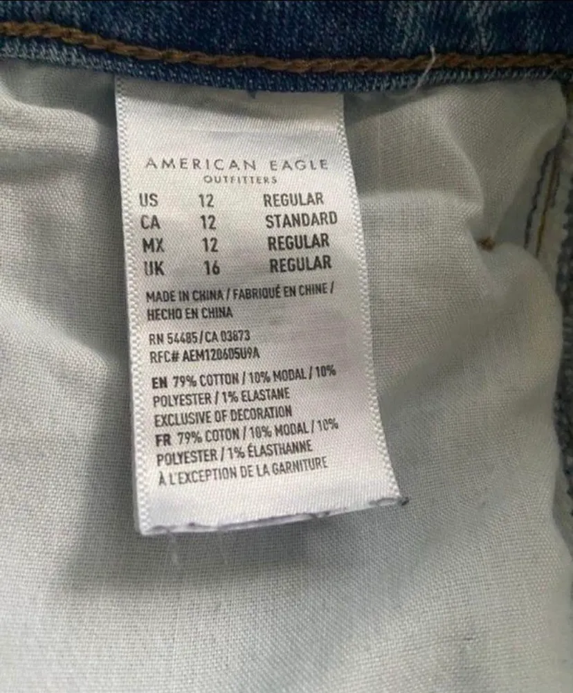 American Eagle Outfitters Mom Jeans - Image 6