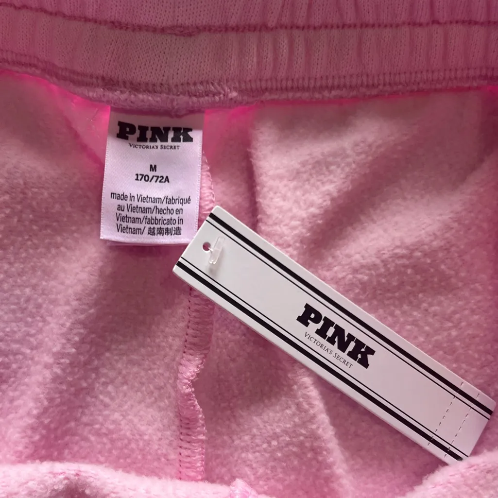 PINK VICTORIA’S SECRET Ivy Fleece Sweat Shorts High Rise Pink Lollipop Logo M - Image 8