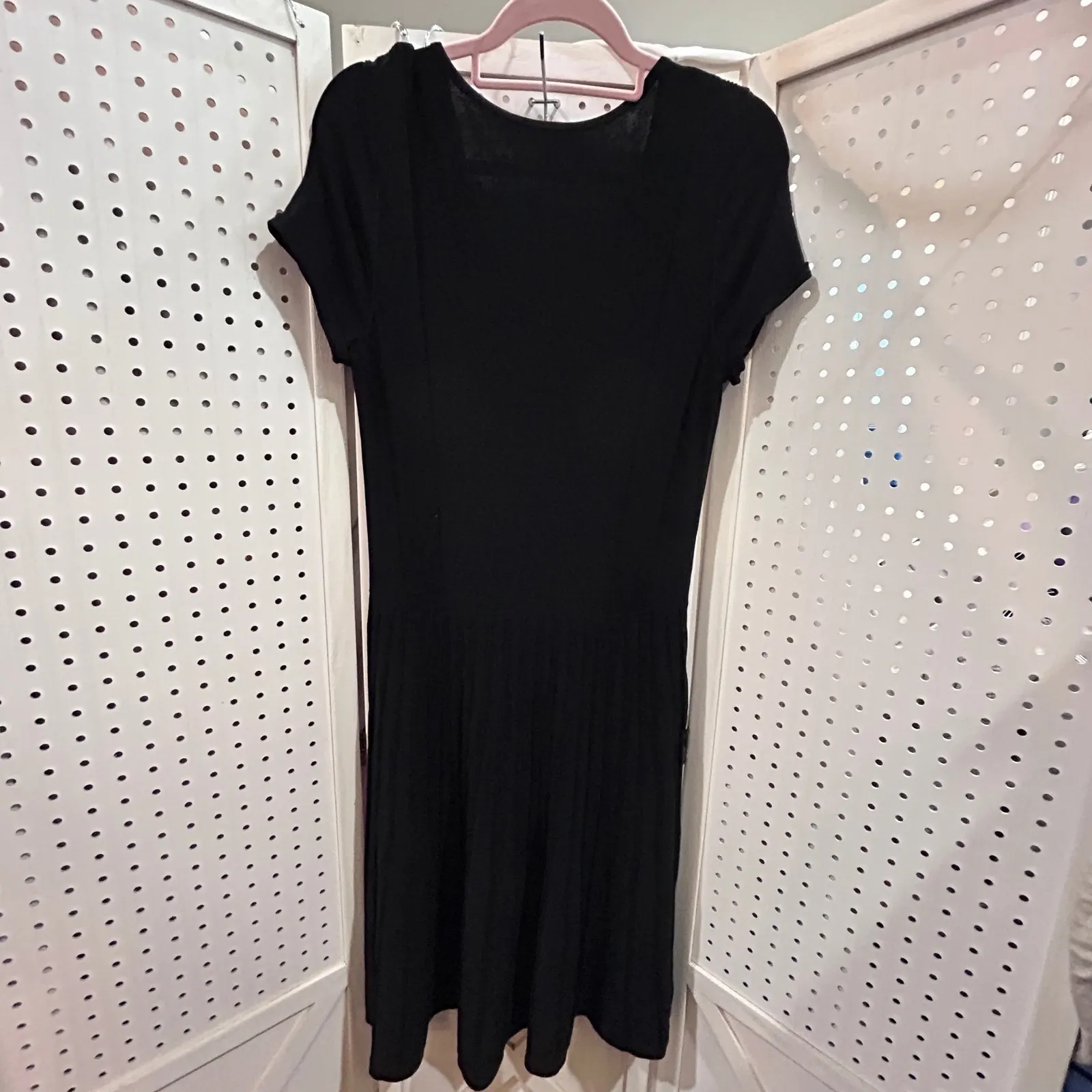 Ann Taylor Factory Black V Neck Short Sleeve Pleated Knit Sweater Dress Size M - Image 12