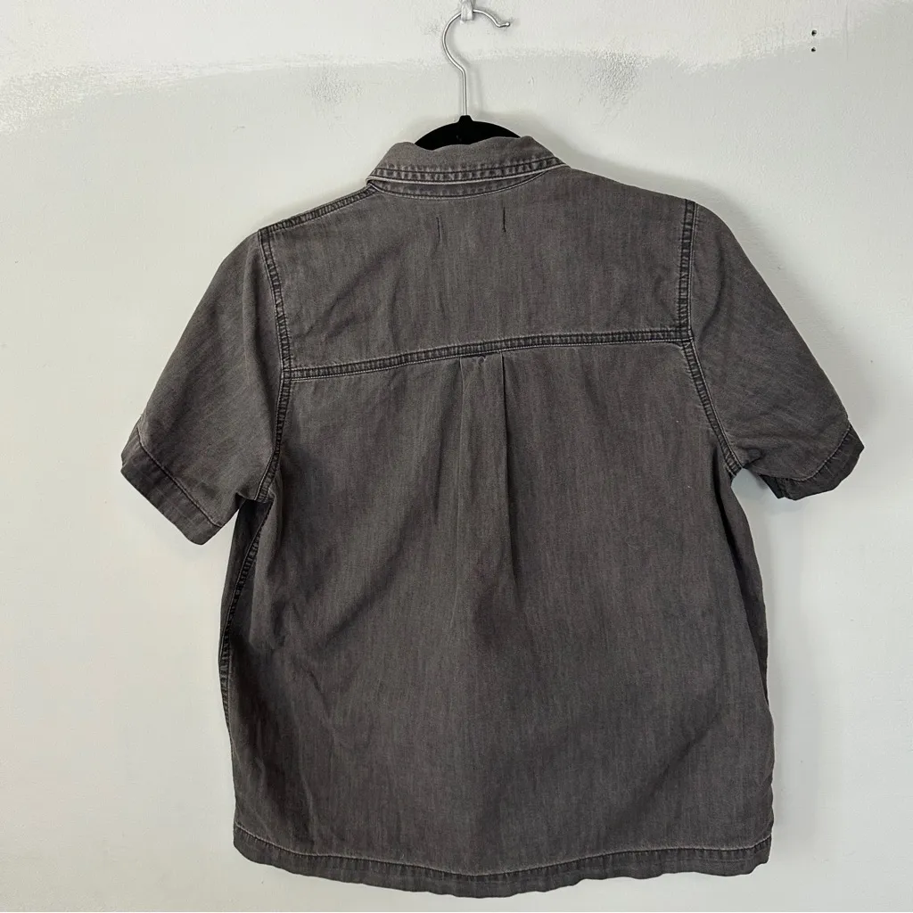 Madewell Charcoal Black Short Sleeve Button Down Shirt Small - Image 3