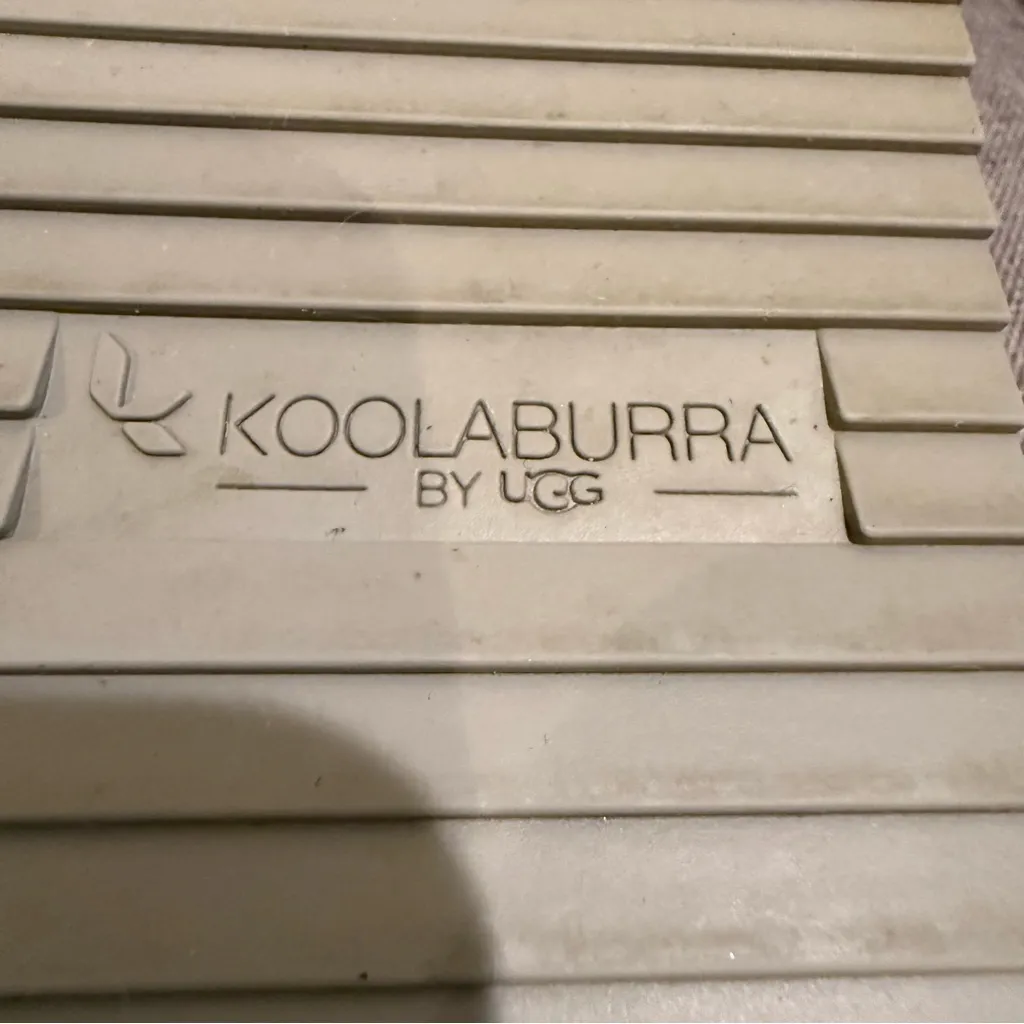 Koolaburra Ishani by UGG  Gray Faux Fur Bow Slide Sandals Slippers Women's 10 - Image 10