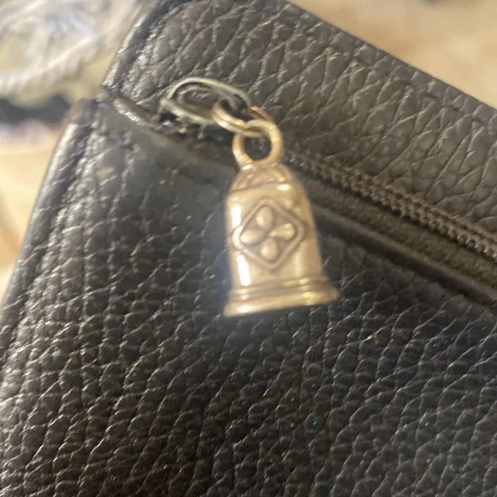 Brighton Pebbled Leather Croc Embossed Bi-fold Wallet - Image 6