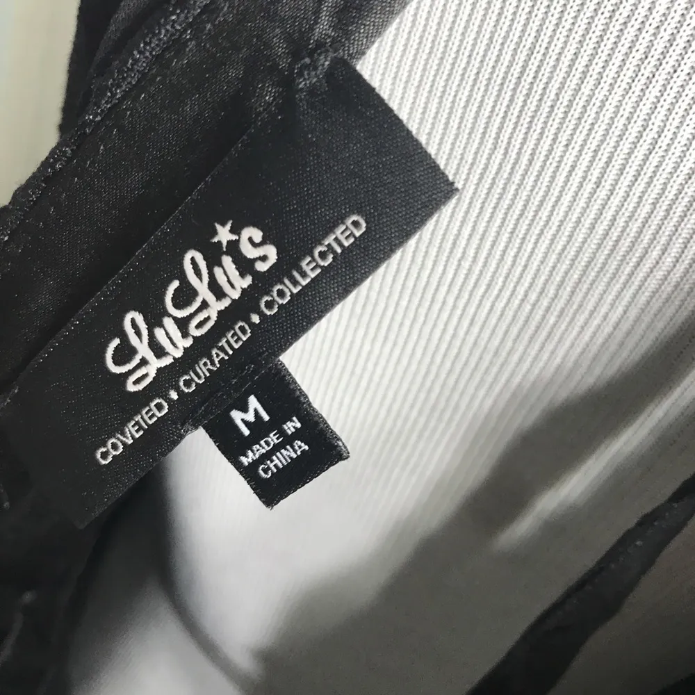 Lulu’s Black Lace Ruffled Keyhole Mini Dress Size Medium Cocktail Party - Image 9