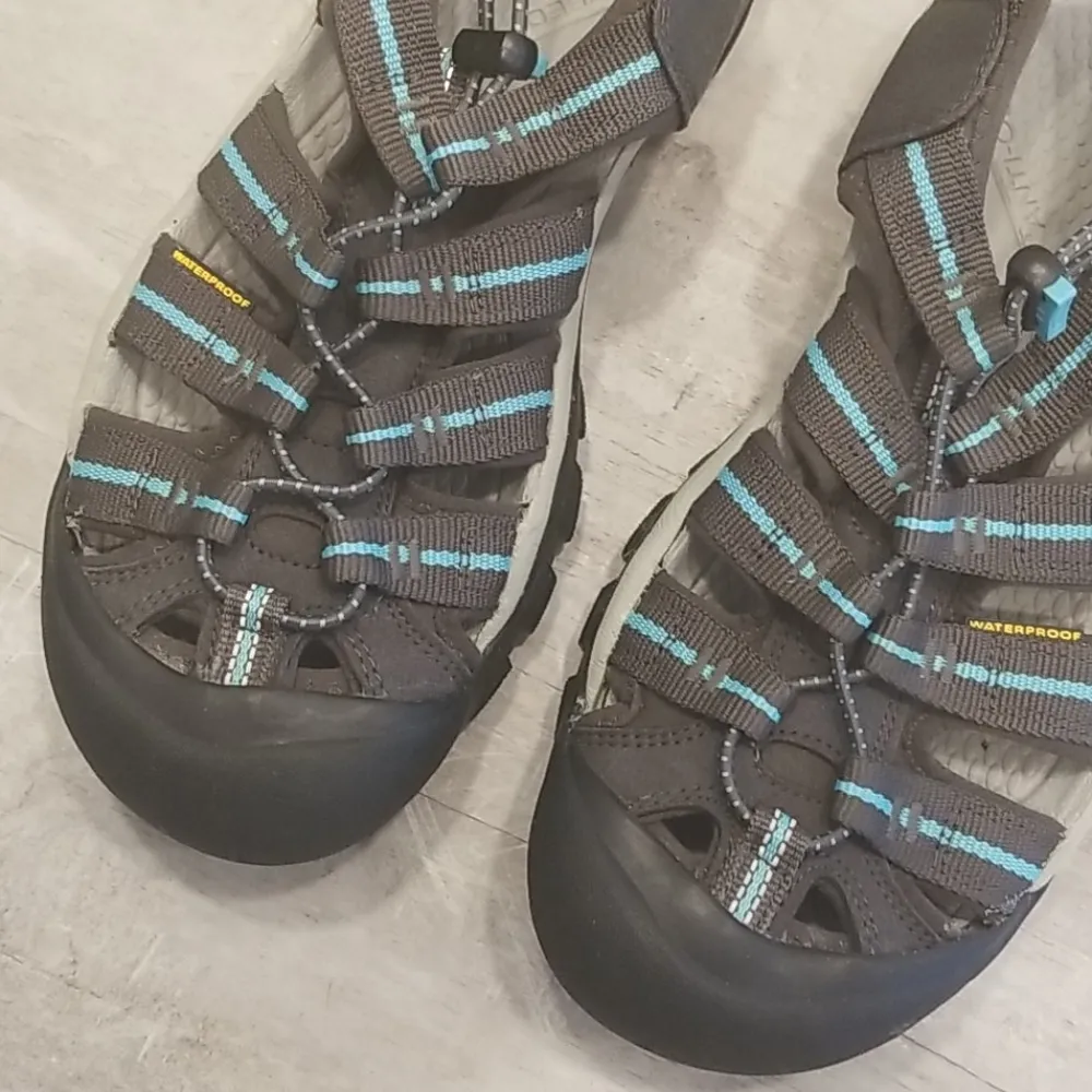 💕KEEN💕 Newport H2 Closed Toe Water Shoe 8.5 - Image 3