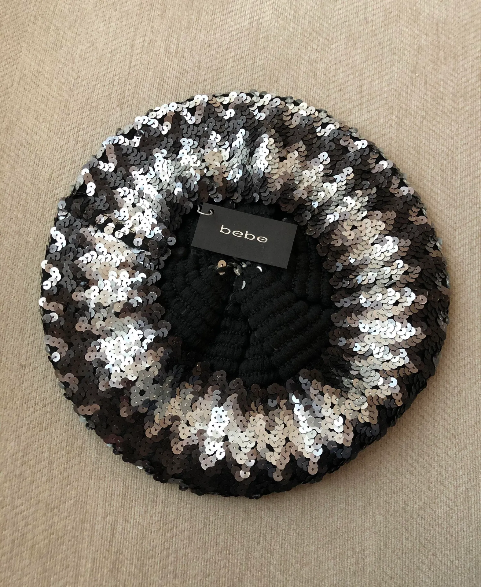 Black Silver Metallic Sequin Beret Hat - Image 6