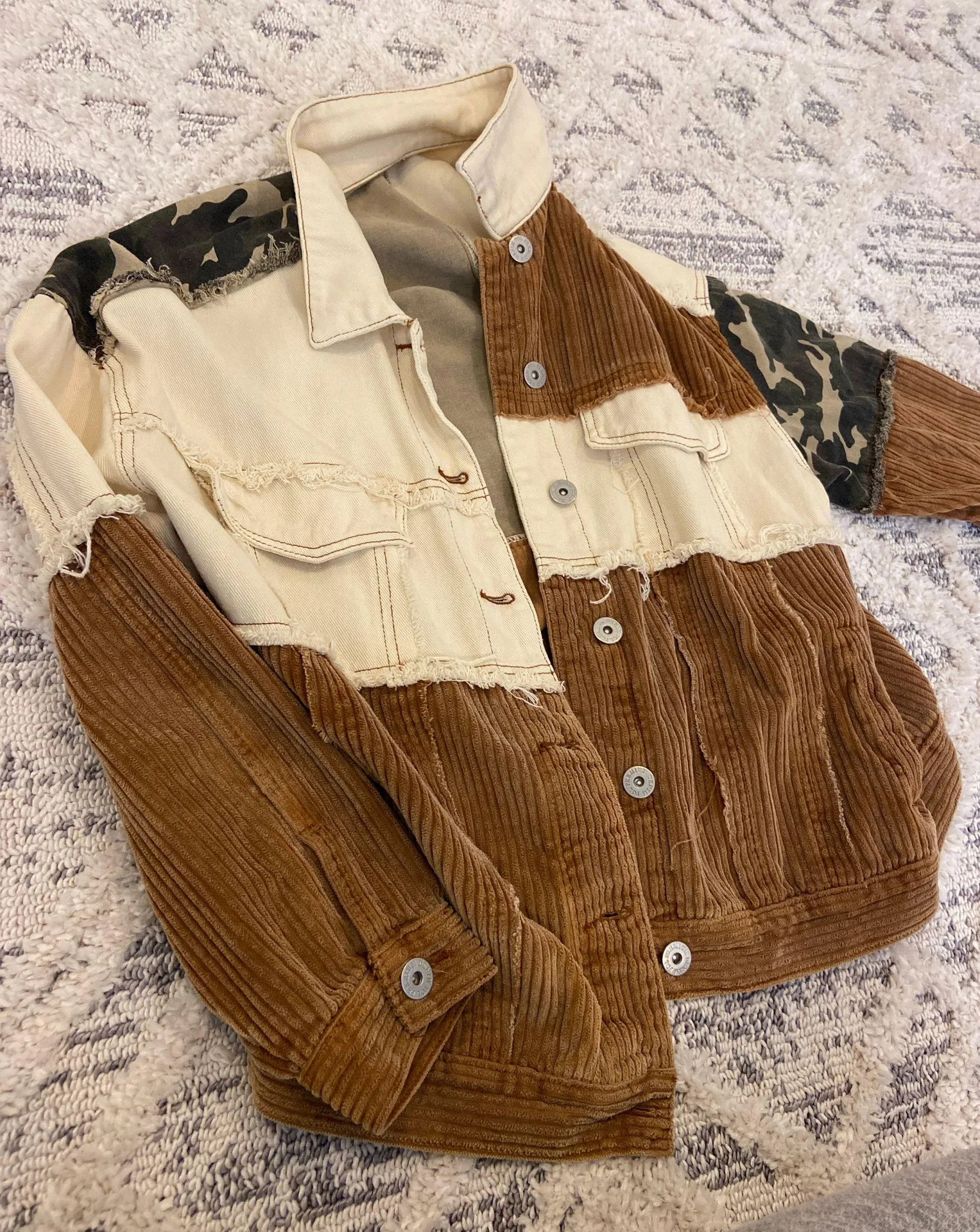 12th Tribe Overland Jacket - Image 3