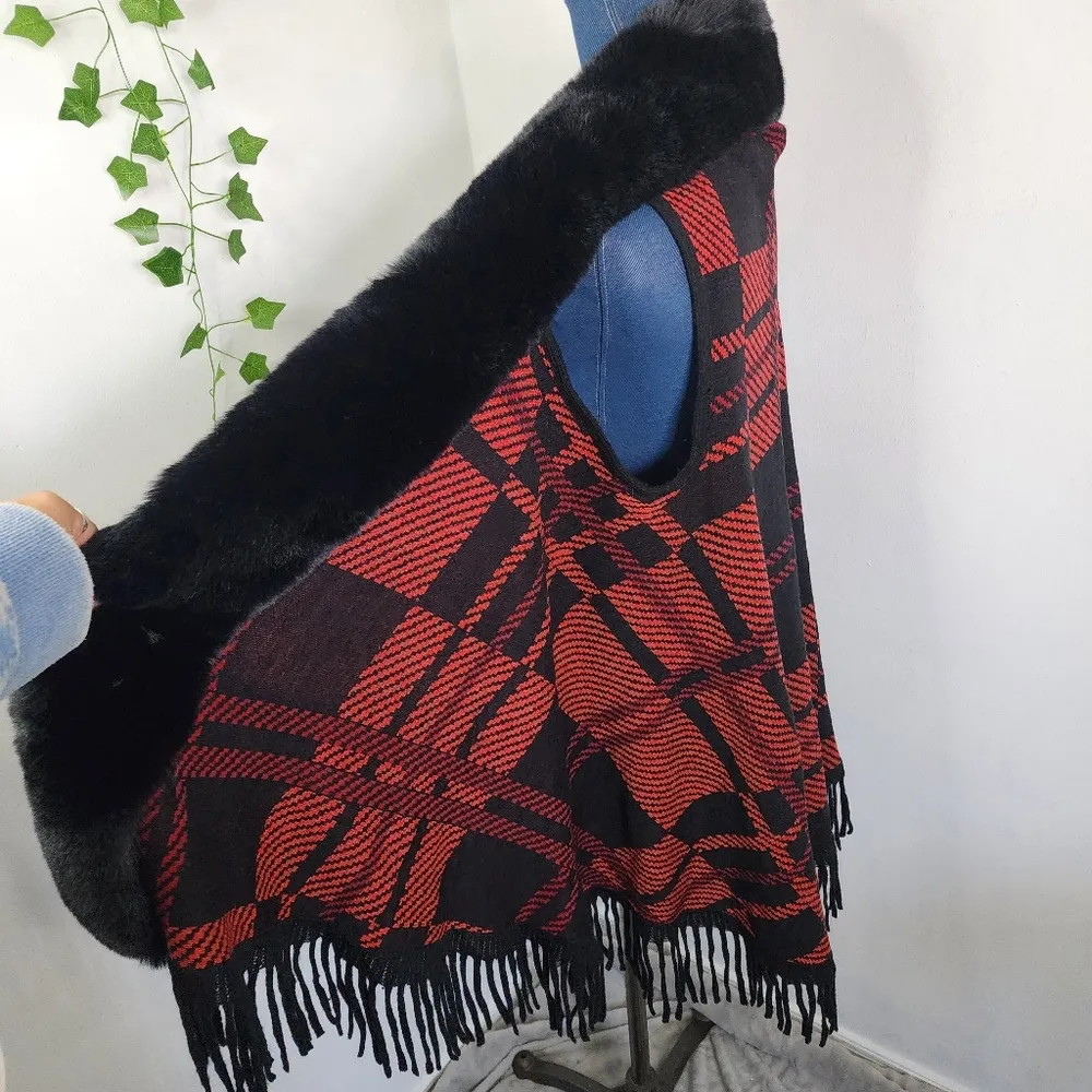 Northern Angel Black Red Vest Cape with Faux Fur and Fringe NWT Size undefined - Image 6